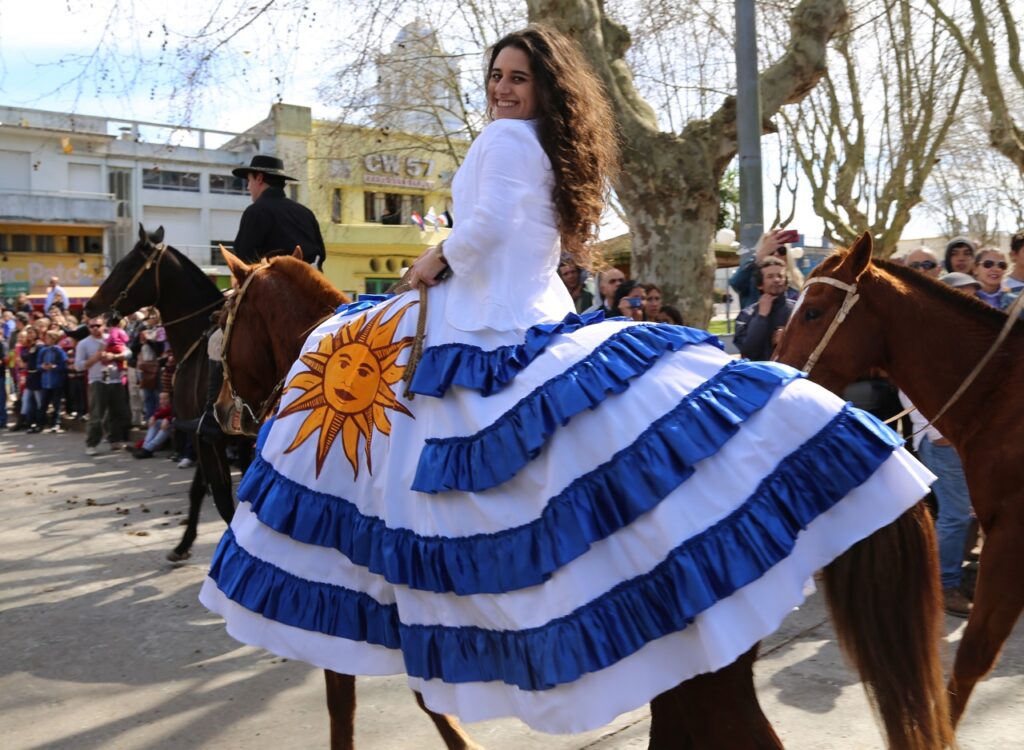 web acto desfile independencia