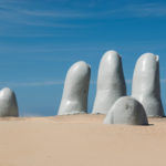 Disertan sobre escultura icónica de Punta del Este